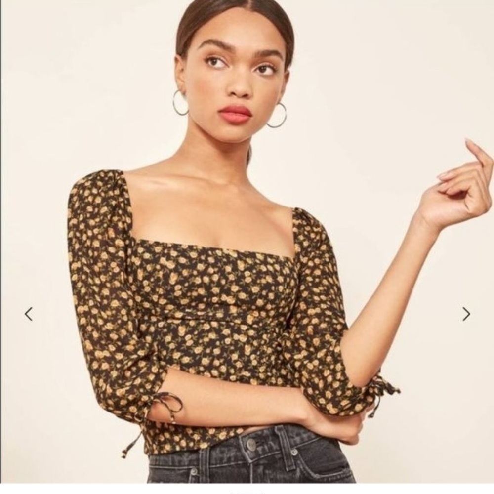Reformation Grove top